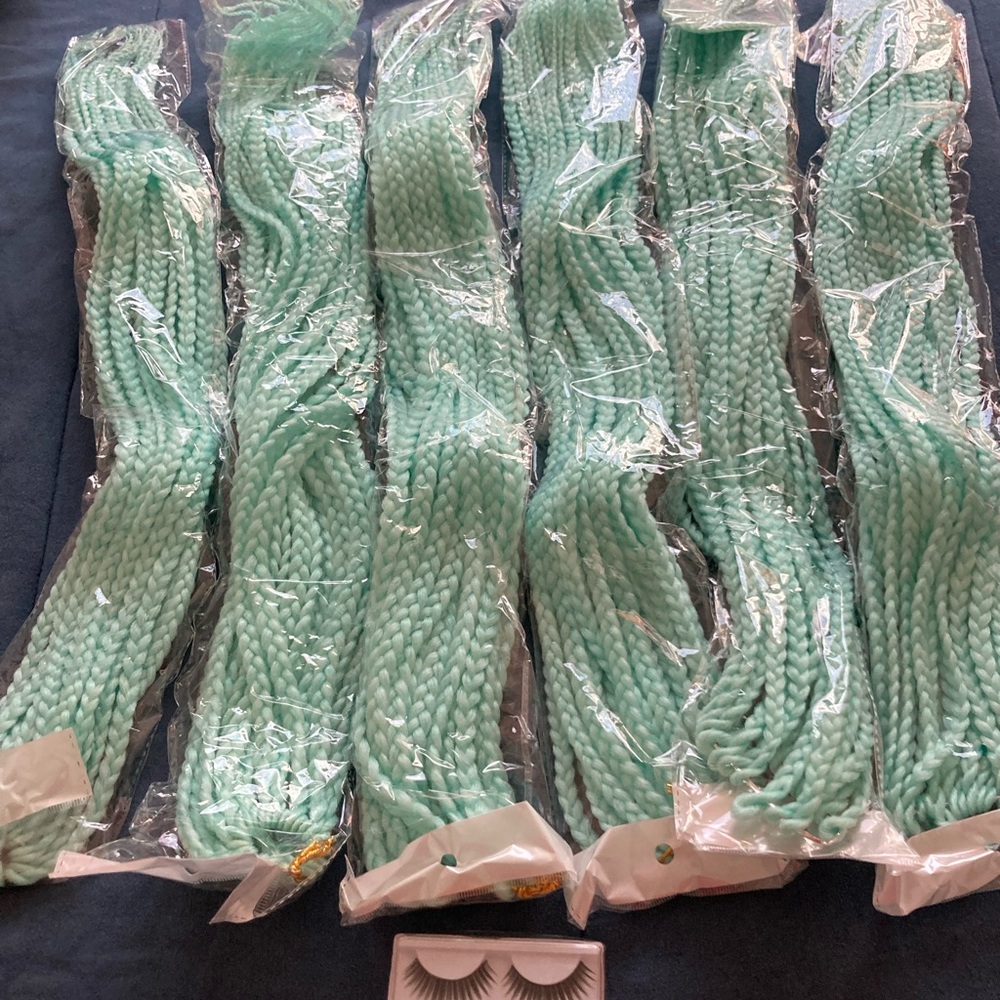 Hair extensions. Box braids crochet. Never been used